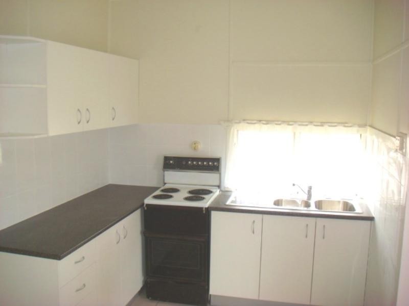 2 Rowe Terrace, Darra QLD 4076