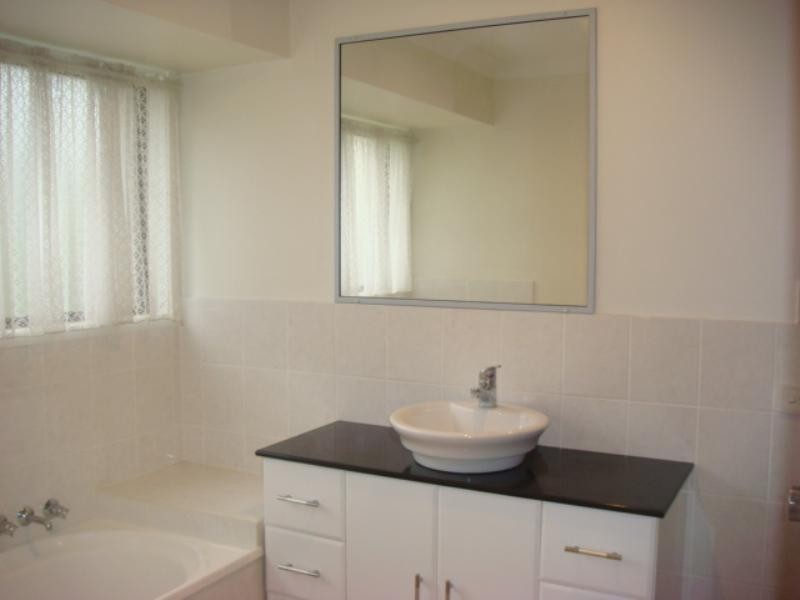 10 Brizzle Court, Goodna QLD 4300