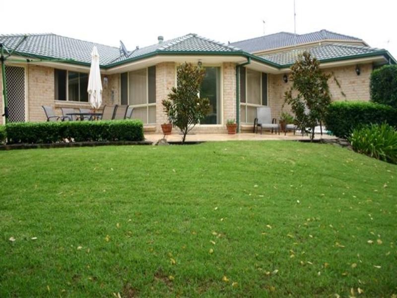 68 Brampton Drive, Beaumont Hills NSW 2155