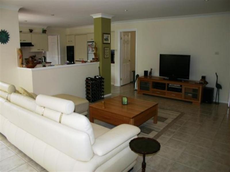 68 Brampton Drive, Beaumont Hills NSW 2155