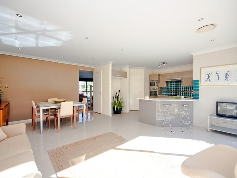 40 Halcyon Drive, Kellyville NSW 2155