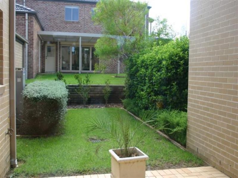 40 Halcyon Drive, Kellyville NSW 2155