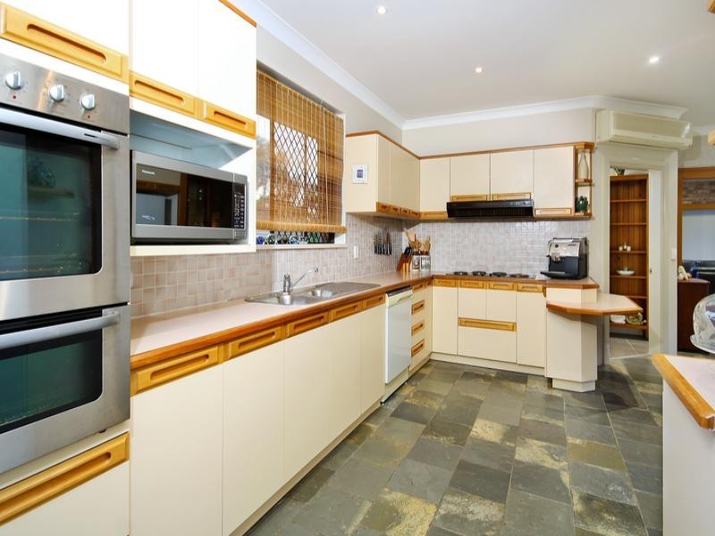 11 Gordonia Grove, Baulkham Hills NSW 2153