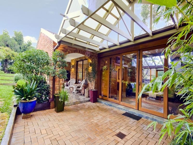 11 Gordonia Grove, Baulkham Hills NSW 2153