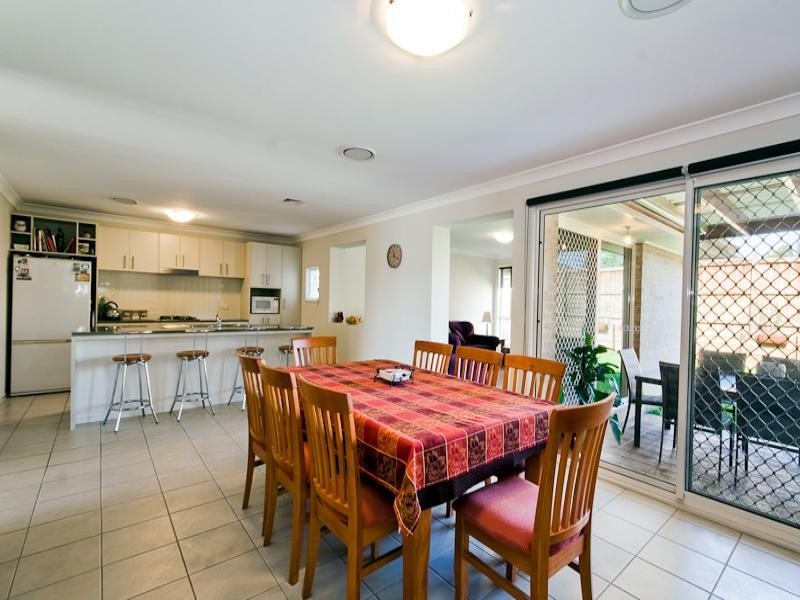 1206 Phoenix Avenue, Beaumont Hills NSW 2155