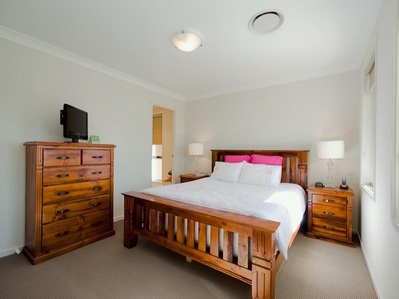 1206 Phoenix Avenue, Beaumont Hills NSW 2155