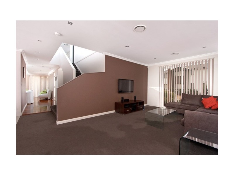 1 Keele Street, Stanhope Gardens NSW 2768