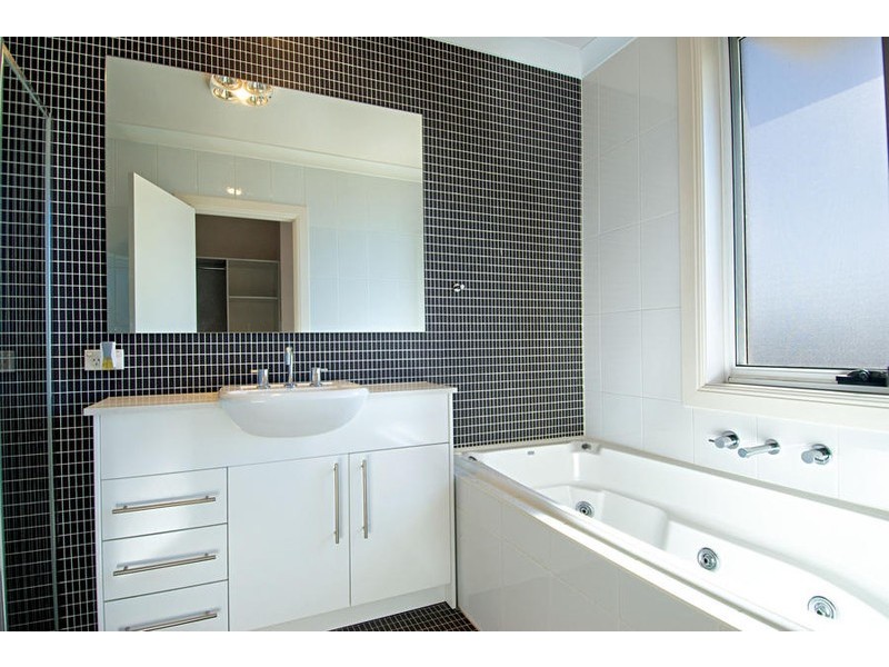 1 Keele Street, Stanhope Gardens NSW 2768