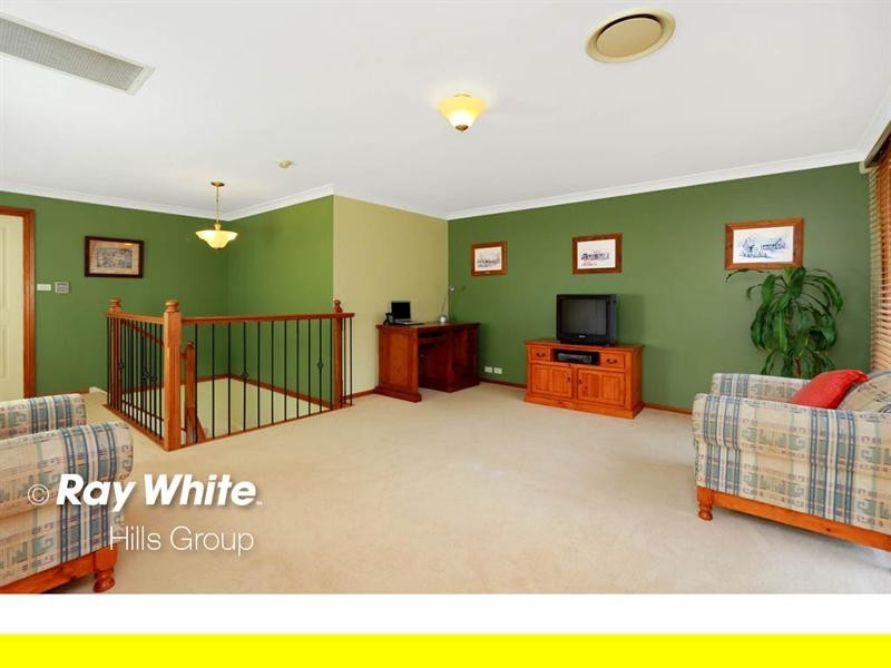 10 Balfour Avenue, Beaumont Hills NSW 2155