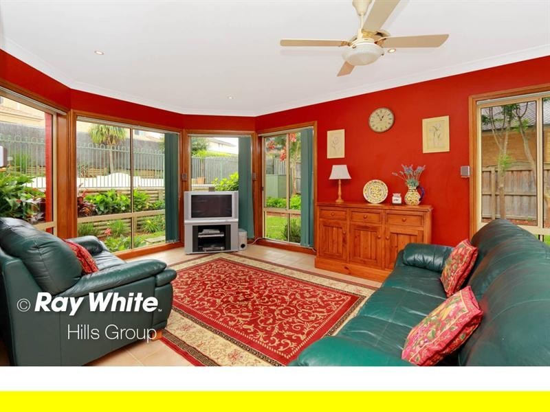 10 Balfour Avenue, Beaumont Hills NSW 2155