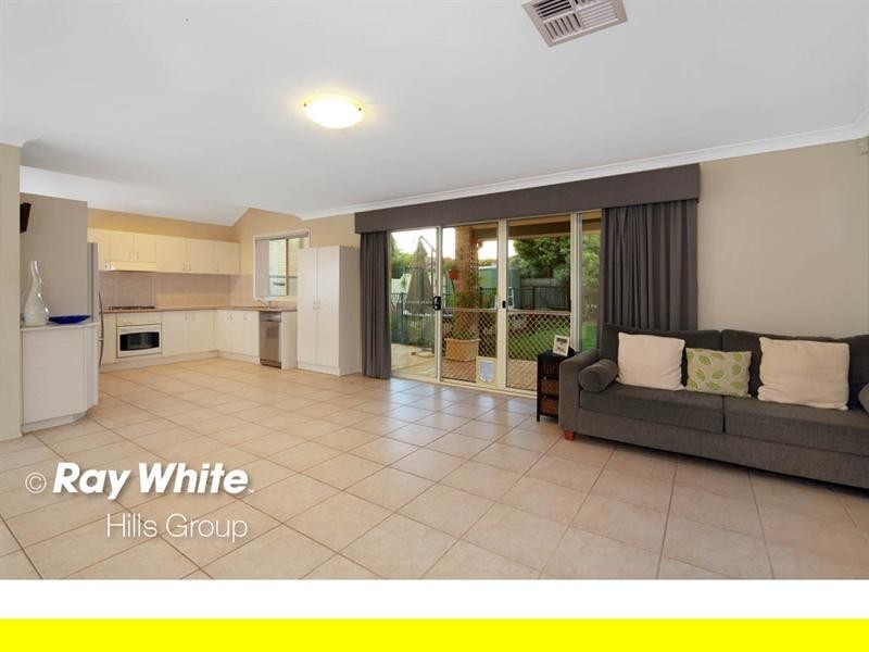 7 Persimmon Way, Glenwood NSW 2768