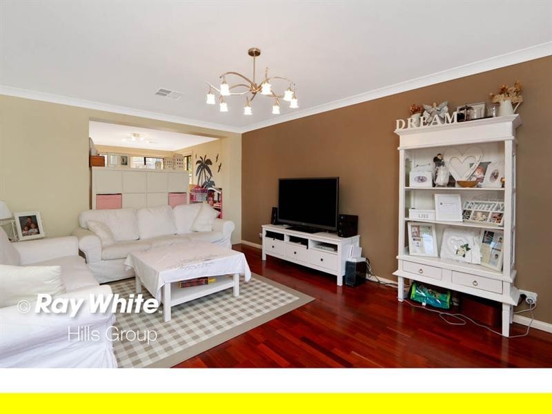 19 Millcroft Way, Beaumont Hills NSW 2155