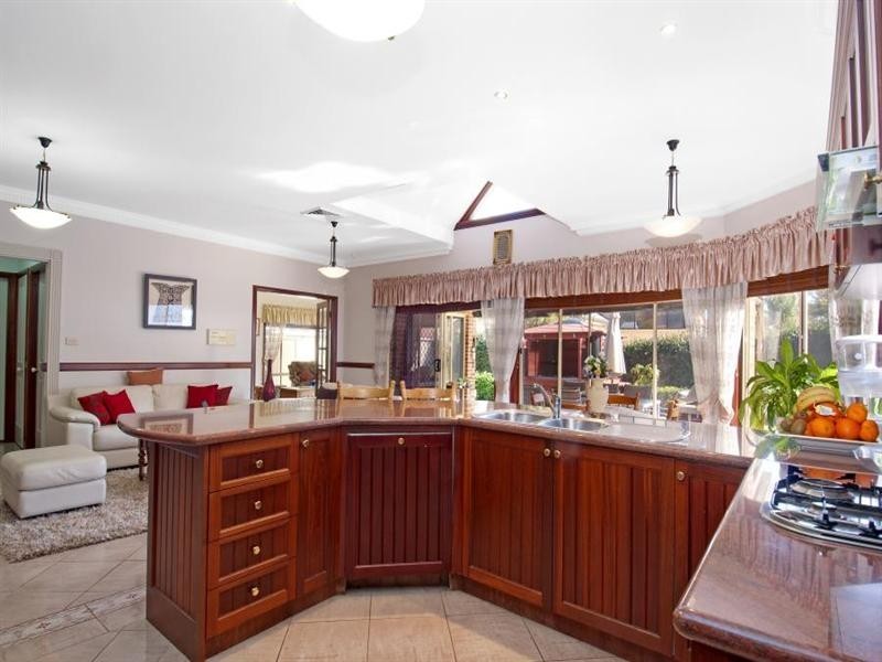 11 Neiwand Avenue, Kellyville NSW 2155