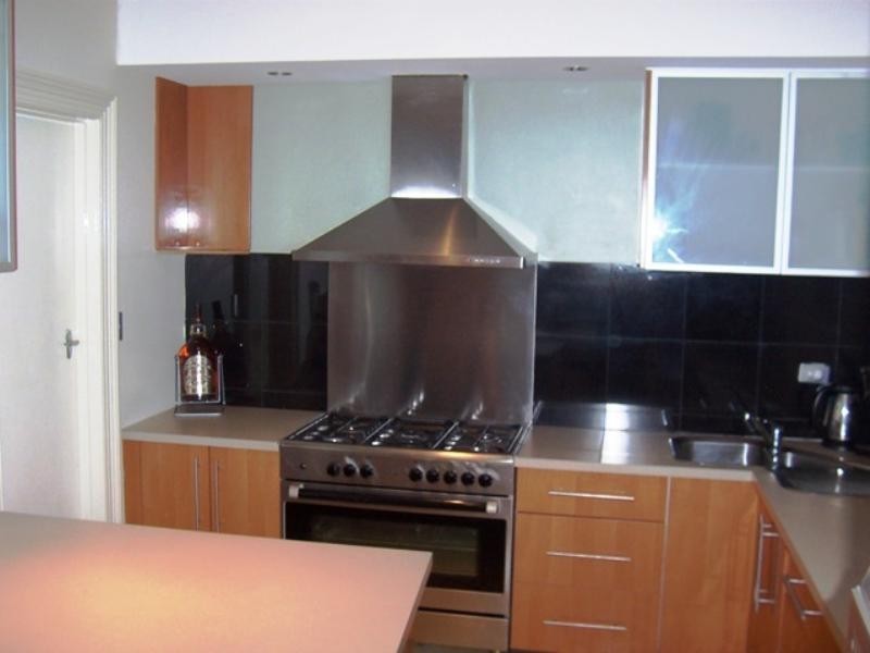 10 Emmett Road, Crafers West SA 5152