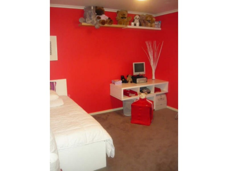 10 Emmett Road, Crafers West SA 5152