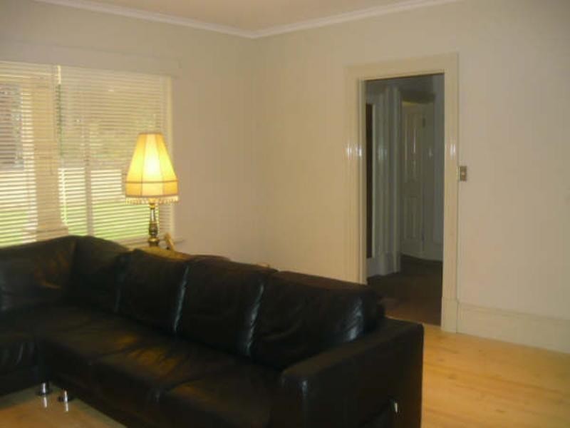 10 Emmett Road, Crafers West SA 5152