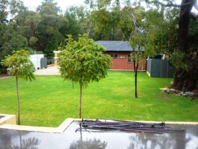 10 Emmett Road, Crafers West SA 5152