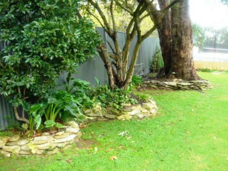 10 Emmett Road, Crafers West SA 5152