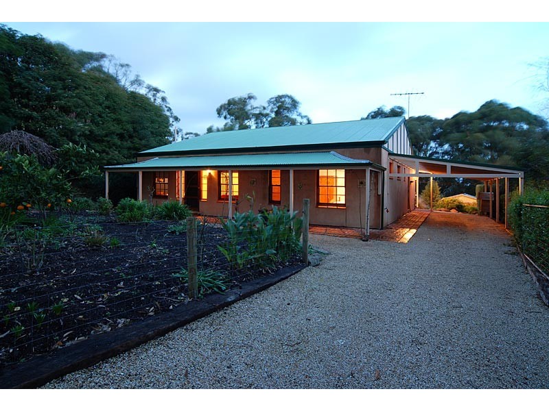 85 Charlick Road, Crafers West SA 5152