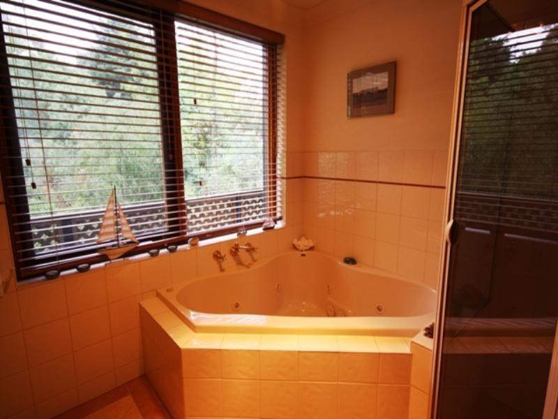 56 Osterley Avenue, Bridgewater SA 5155