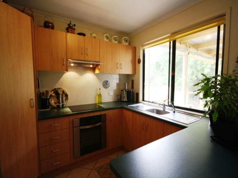 2 Fielding Road, Bridgewater SA 5155