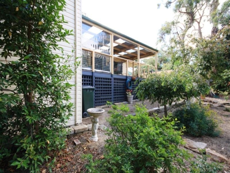 2 Fielding Road, Bridgewater SA 5155