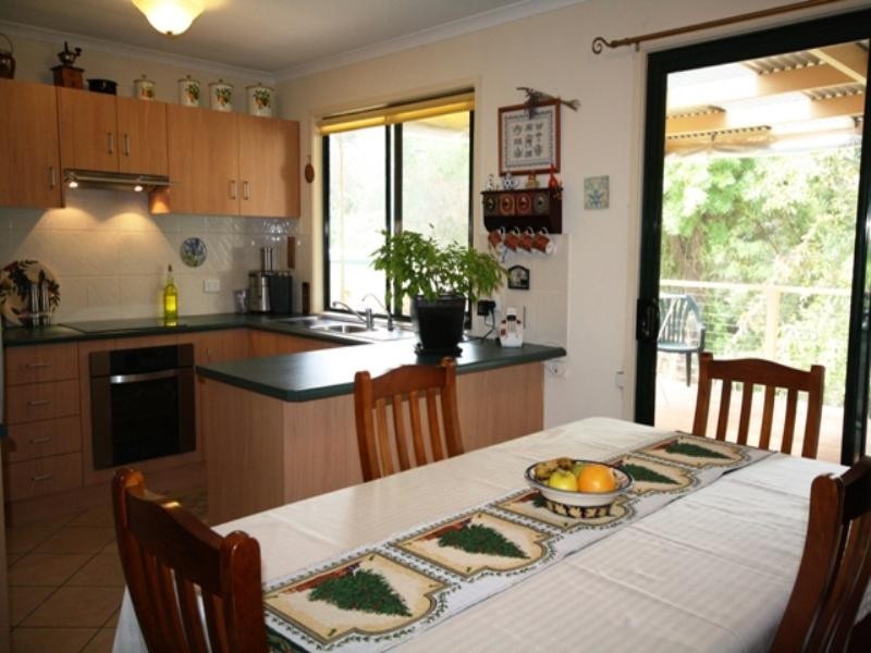 2 Fielding Road, Bridgewater SA 5155