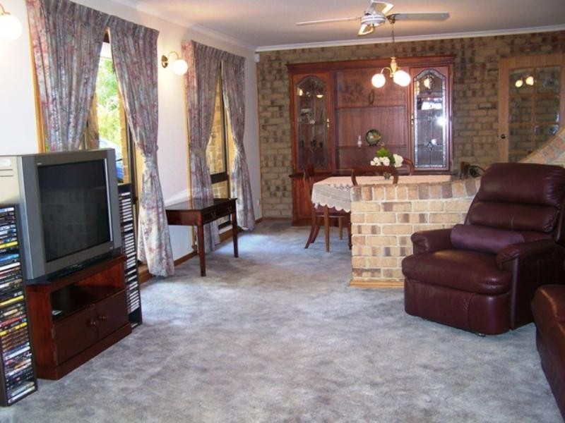 8 Valleyside Drive, Crafers SA 5152