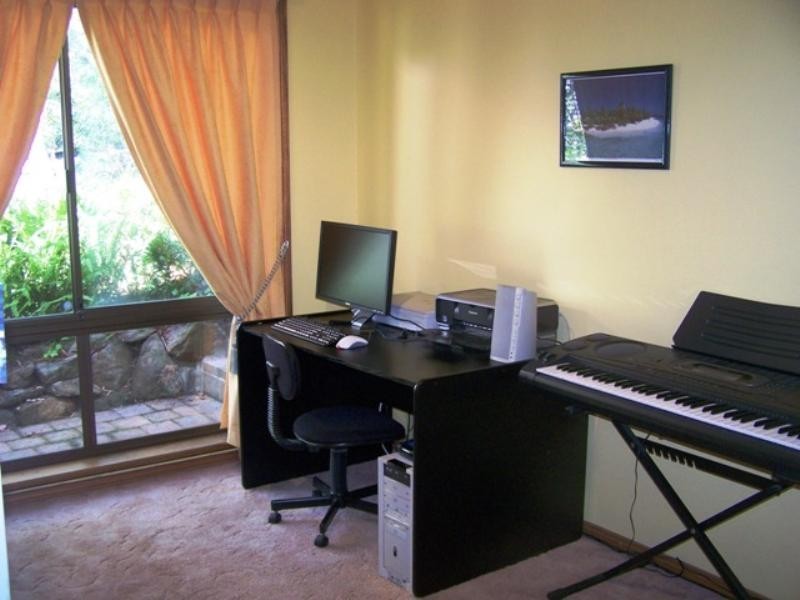 8 Valleyside Drive, Crafers SA 5152