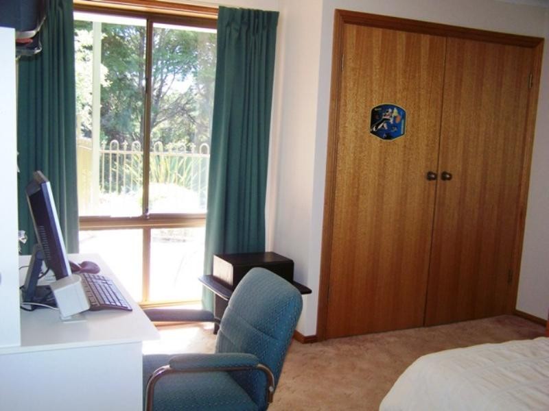 8 Valleyside Drive, Crafers SA 5152