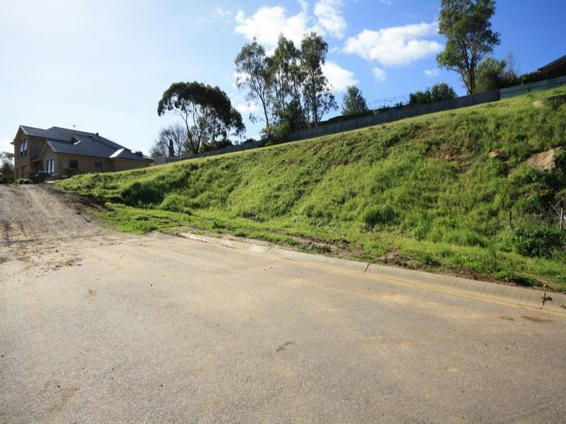 32 Meadowvale Road, Coromandel Valley SA 5051