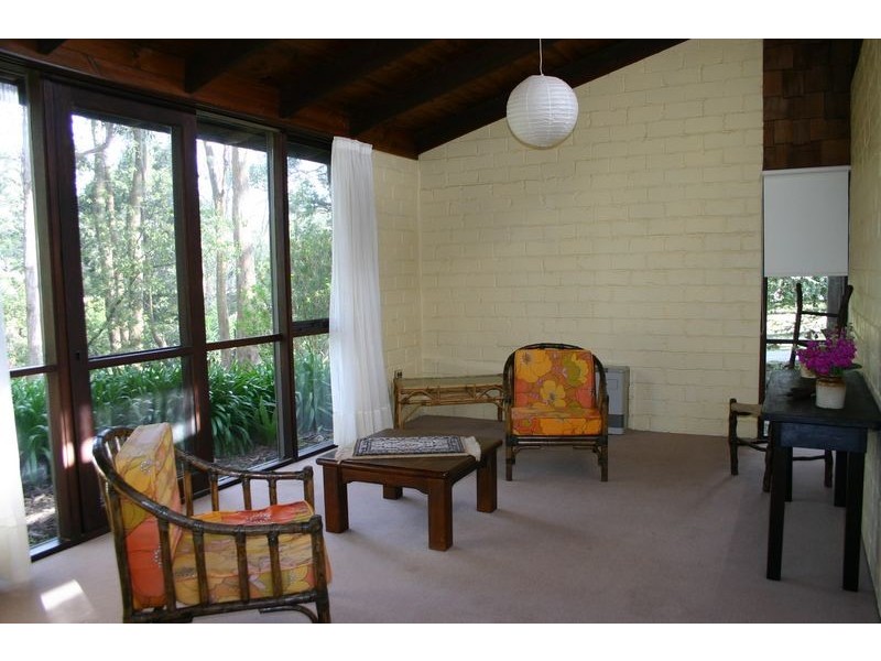 4 McNamara Road, Avonsleigh VIC 3782