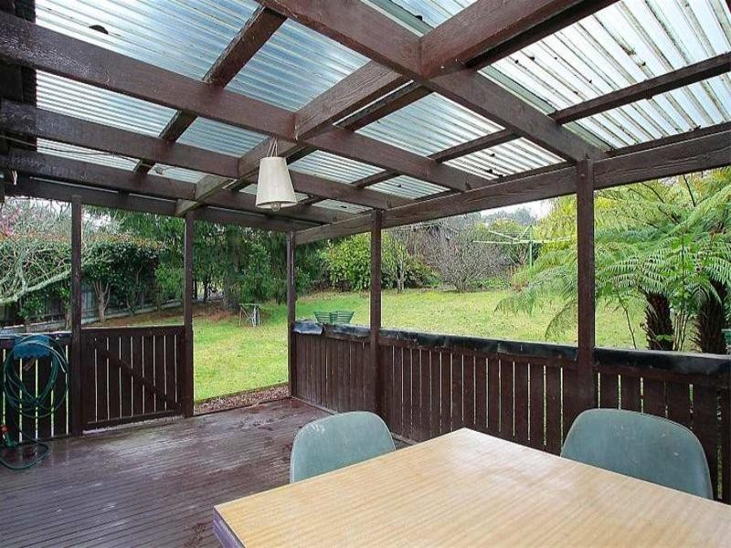 15 Burns Way, Monbulk VIC 3793