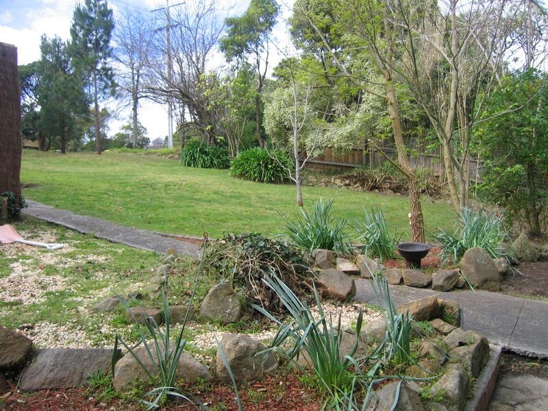 18 Griffiths Road, Upwey VIC 3158