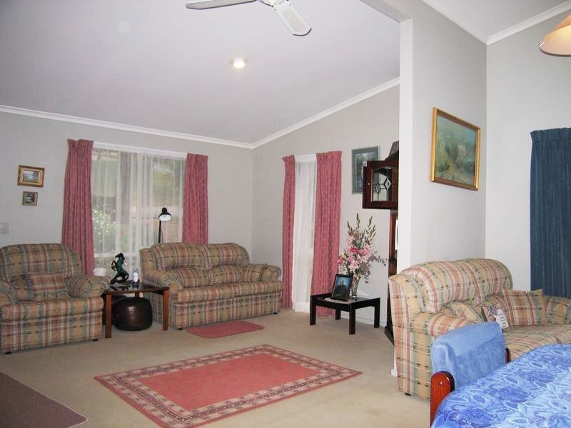 1/3 Frame Avenue, Tecoma VIC 3160
