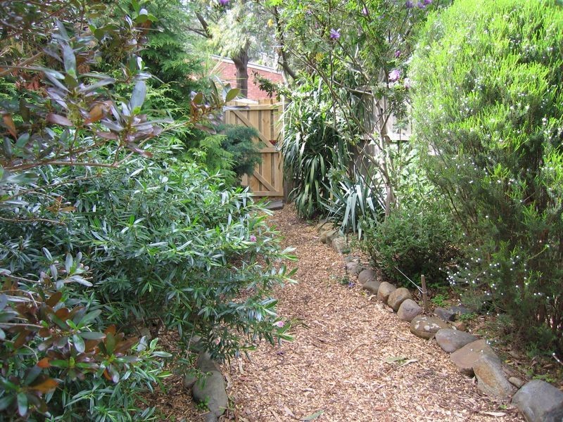 1/3 Frame Avenue, Tecoma VIC 3160