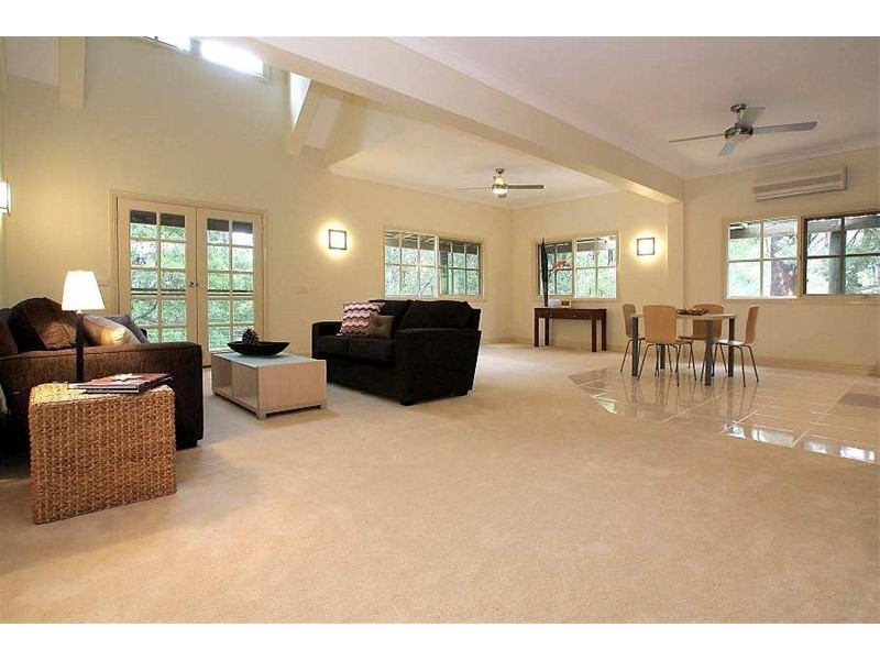 10 Ida Grove, Olinda VIC 3788