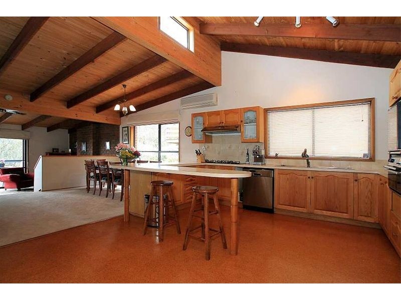 10 Irene Avenue, Upper Ferntree Gully VIC 3156