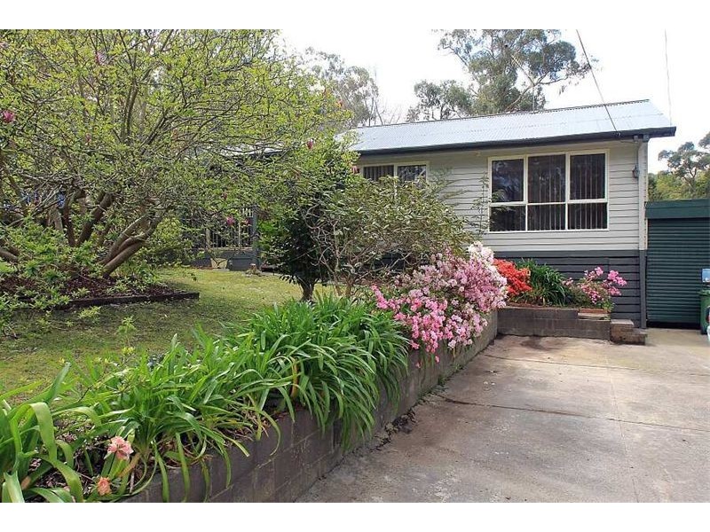3 Wright Avenue, Upwey VIC 3158