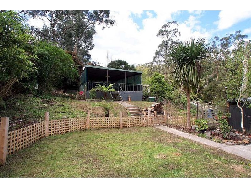 3 Wright Avenue, Upwey VIC 3158