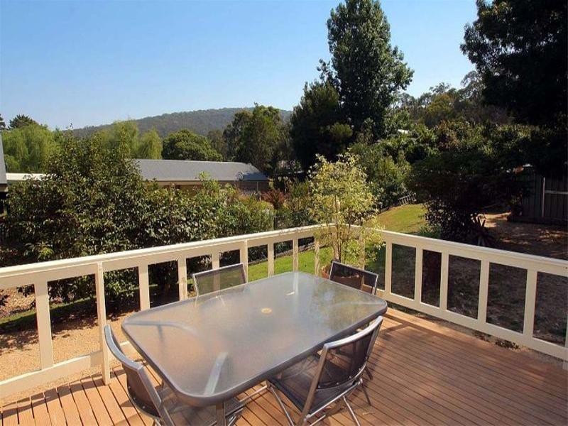 41 Ferny Creek Avenue, Upper Ferntree Gully VIC 3156