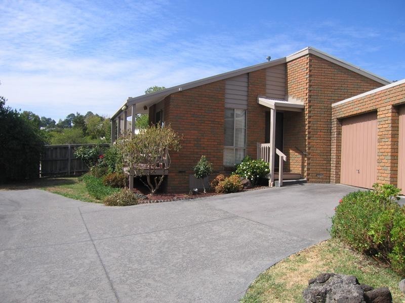 4/4 Sophia Grove, Tecoma VIC 3160