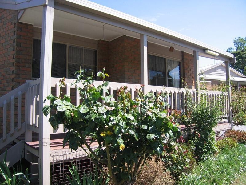 4/4 Sophia Grove, Tecoma VIC 3160