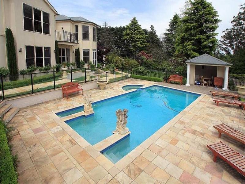 10 One Tree Hill Road, Ferny Creek VIC 3786