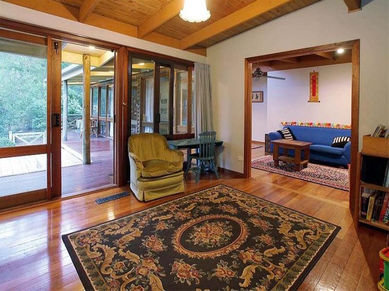 33 Glen Road, Belgrave Heights VIC 3160