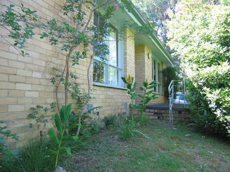 11 Currie Avenue, Tecoma VIC 3160