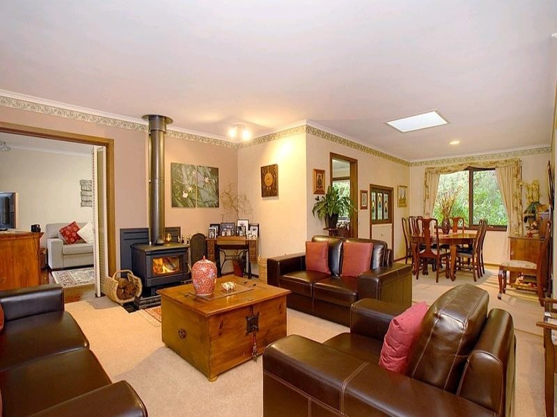 7 St Leonards Road, Selby VIC 3159