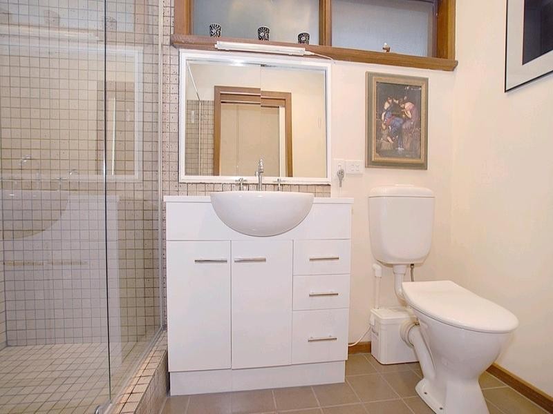 7 St Leonards Road, Selby VIC 3159