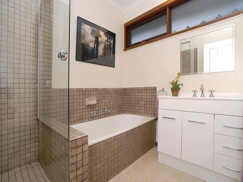 7 St Leonards Road, Selby VIC 3159