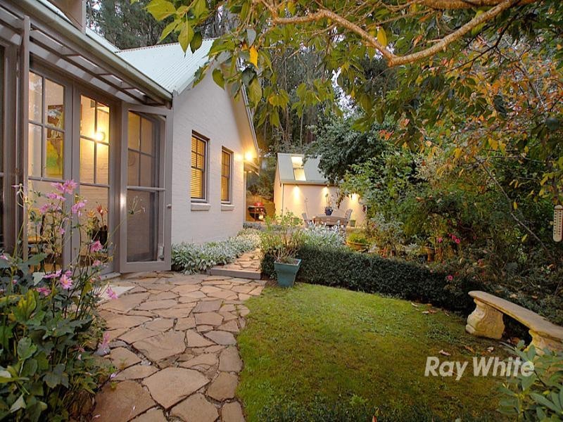 5 Panteg Road, Sassafras VIC 3787